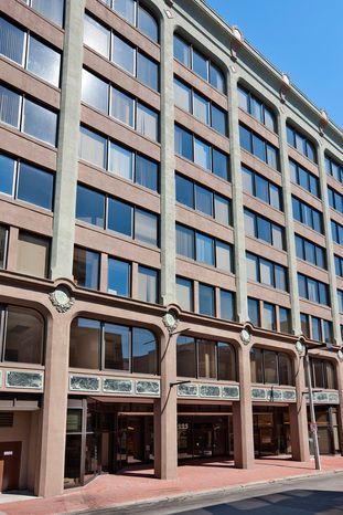 225 Friend St, Boston, MA 02114